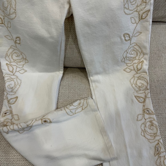 Allen B. White Jeans with Floral Stitching, 28, EUC - Picture 4 of 8
